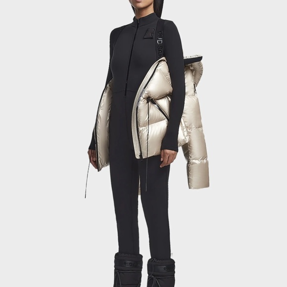 Rudsak Women's down coat in gold and in large, with tags - Picture 4 of 4